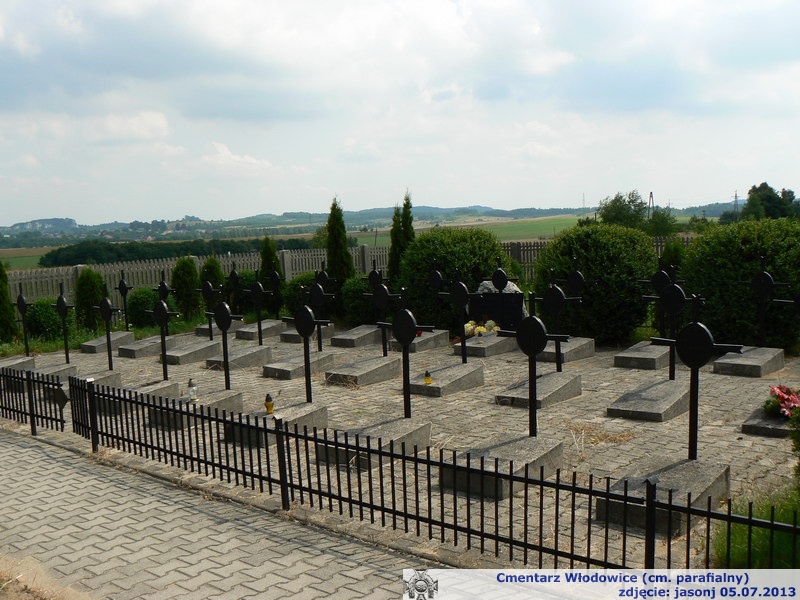 Cmentarz wojenny z I wojny Włodowice (cmentarz parafialny)