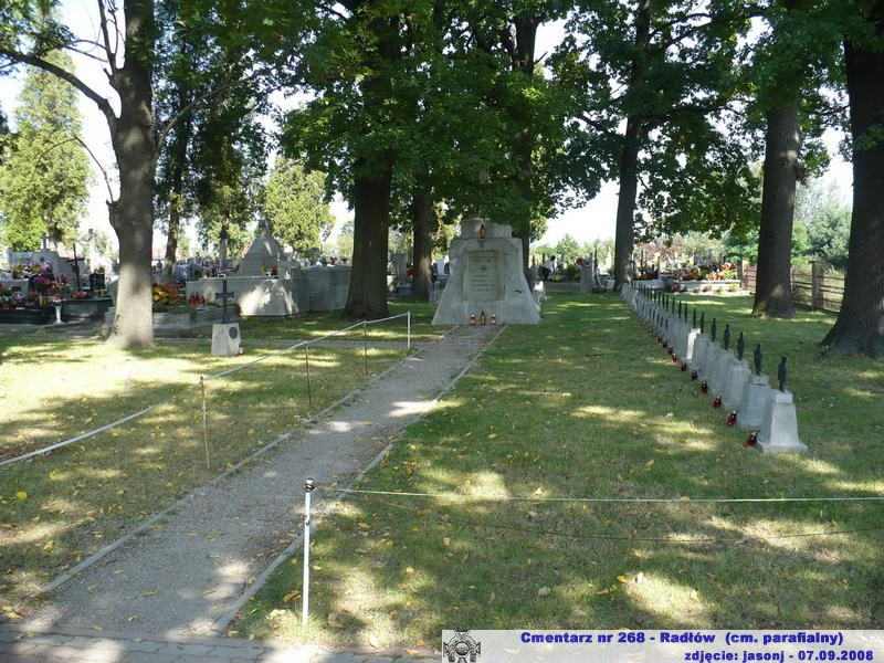 Cmentarz wojenny z I wojny nr 268 - Radłów (cm. parafialny)
